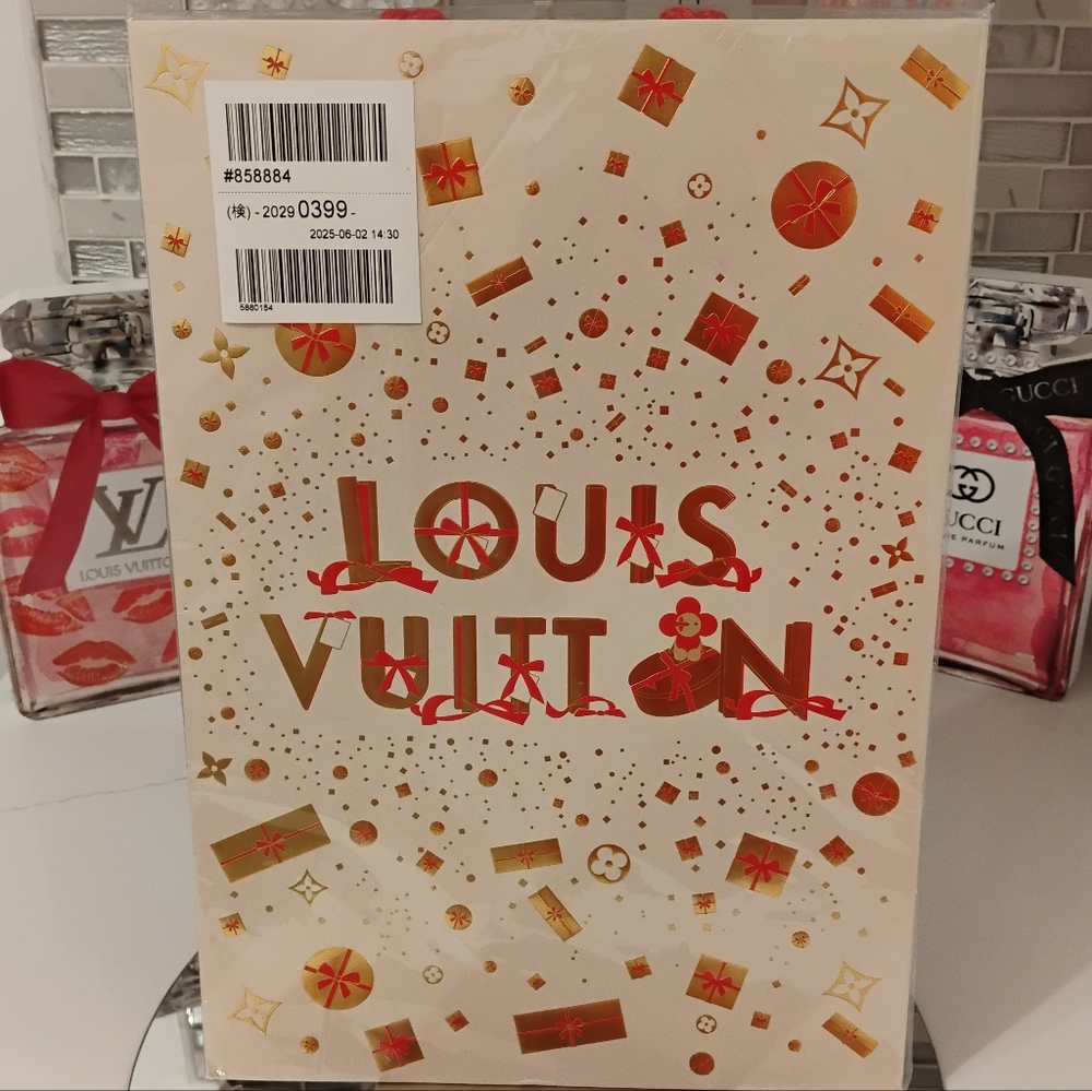 NWT Louis Vuitton Gift Bag